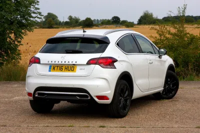 DS 4